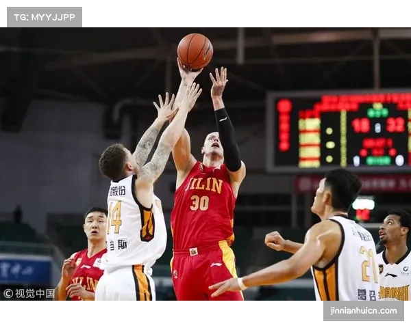 福建惜败山西无缘连胜 皮特森29+9难救主 福建惜败山西无缘连胜 皮特森29+9难救主